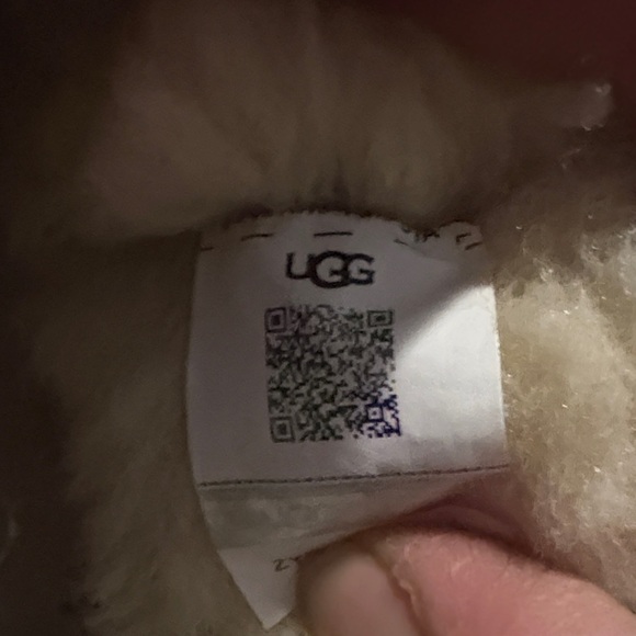 UGG boots - Picture 5 of 6